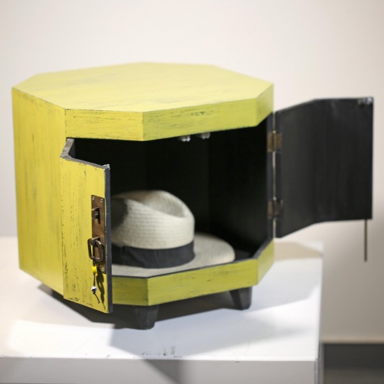 Hat Box / Table