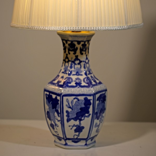 Bleu Blanc Table Lamp